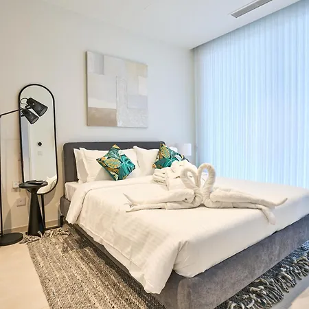 Mercury One Bedroom Haven With Fantastic Views Сент Джулианс