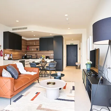 Mercury One Bedroom Haven With Fantastic Views Апартаменты *