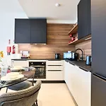 Apartament Mercury One Bedroom Haven With Fantastic Views