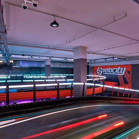 Mercury One Bedroom Haven With Fantastic Views *