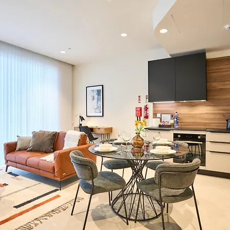 Apartment Mercury One Bedroom Haven With Fantastic Views *