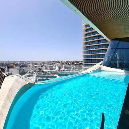 Mercury One Bedroom Haven With Fantastic Views Apartament