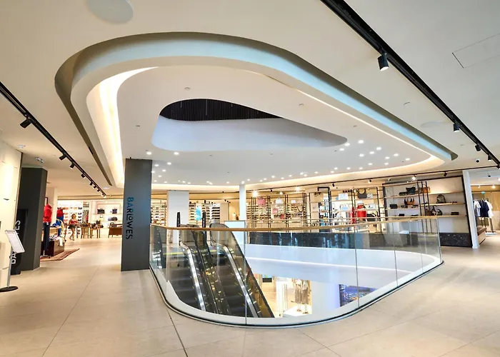 Apartment Mercury One Bedroom Haven With Fantastic Views