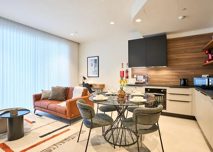 Apartment Mercury One Bedroom Haven With Fantastic Views *