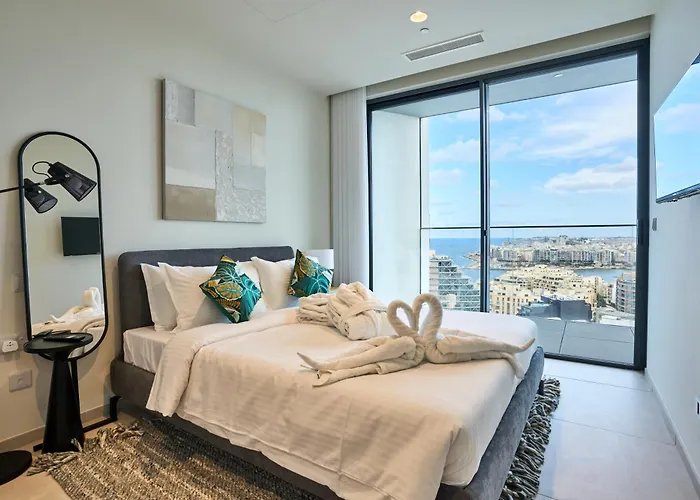 Apartment Mercury One Bedroom Haven With Fantastic Views *