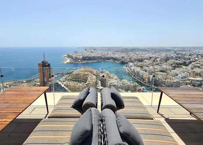 Mercury One Bedroom Haven With Fantastic Views Apartment *